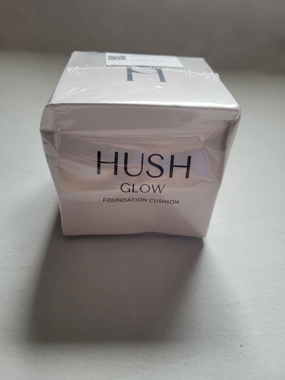 Hush Glow Foundation Cushion 'Ivory' for mature skin, SEALED